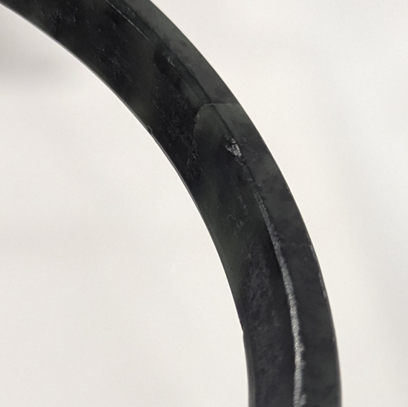 Vintage raw natural dark green agate bangle, apox 62mm - Picture 4 of 10